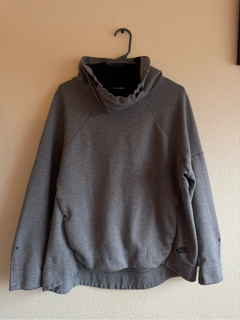 Nike Women's Gray Funnel Neck Pullover Sweater